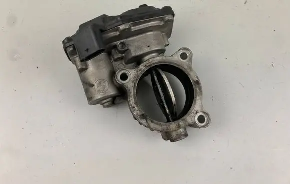 BMW 1 F20 F21 Throttle valve 7810752 103785 2011200