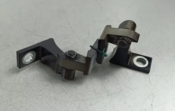 MG HS Rear door hinge set 
