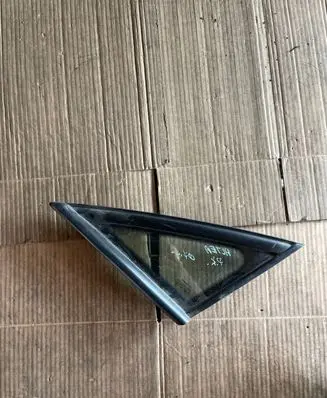 Seat Altea Front triangle window/glass 