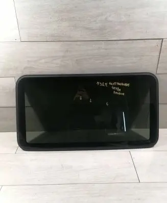 Maserati Quattroporte Sunroof glass 6117075D
