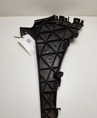 Audi Q7 4L Front bumper mounting bracket 4L0807283A