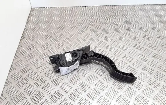 Ford Focus Accelerator throttle pedal BV619F836AB BEV241600