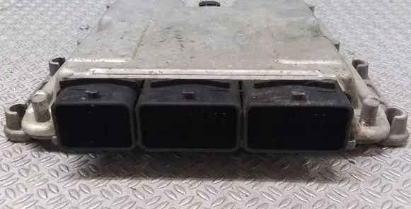 Opel Movano A Engine control unit/module 0281010320