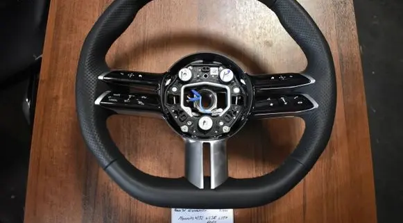 Mercedes-Benz SL R232 Steering wheel F111