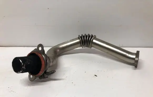 Volkswagen PASSAT B6 EGR valve line/pipe/hose 0701315480