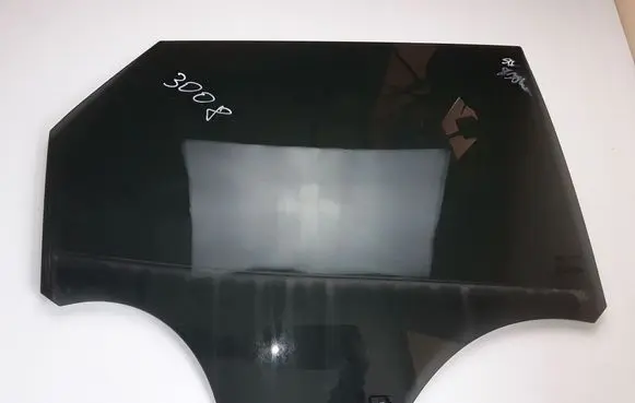 Peugeot 3008 II Rear door window glass