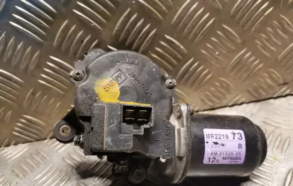Mitsubishi Pajero Sport I Wiper motor MR221973
