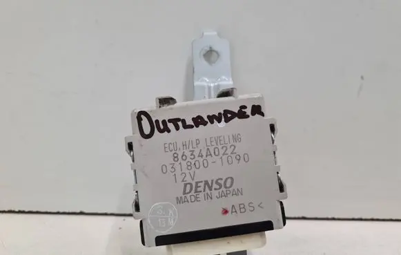 Mitsubishi Outlander Headlight ballast module Xenon 8634A022 0318001090
