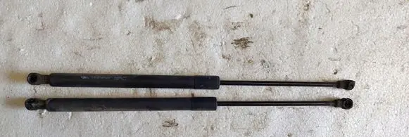 Peugeot 208 I Tailgate strut PEUGEOT-208