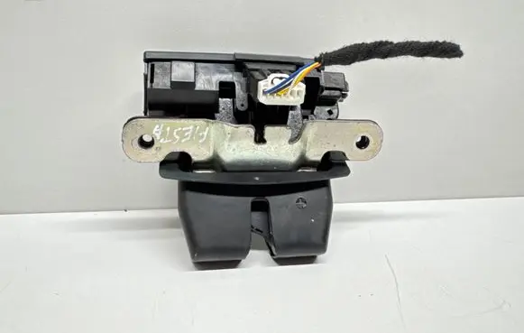 Tailgate/trunk/boot lock/catch/latch