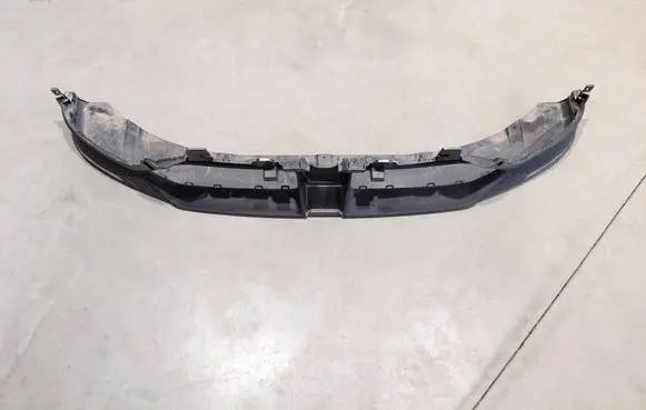 MG MG4 ev Front bumper lip P11183304