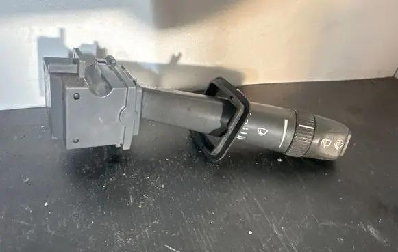 Volvo XC70 Wiper control stalk