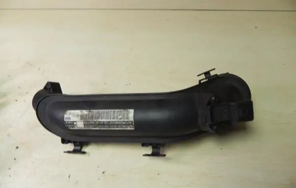 Skoda Yeti (5L) Air intake hose/pipe 03F145673D VD6699