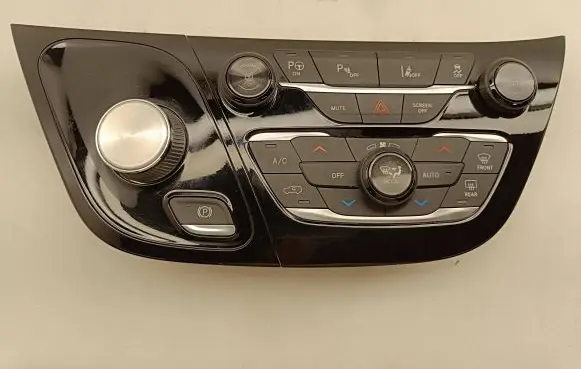 Chrysler Pacifica Climate control unit P6EV321X8AB 1191810221