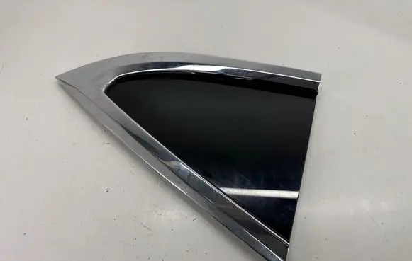 Tesla Model X Rear vent window glass 43R004553 103490680F