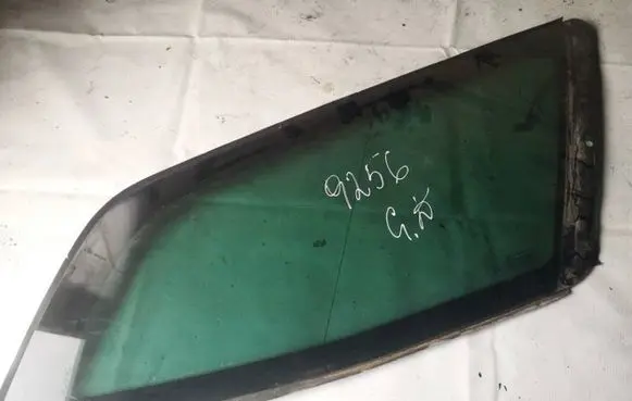 Citroen C5 Rear side window as3