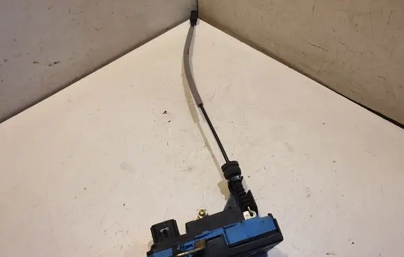 Front door lock