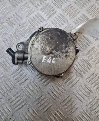 BMW 3 E46 Vacuum pump 