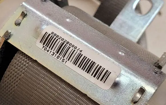 Hyundai Santa Fe Rear seatbelt 898202B000J4