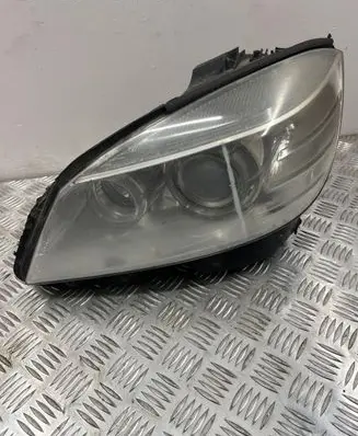 Mercedes-Benz C W204 Headlight/headlamp A204820
