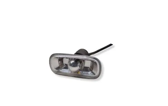 Audi A6 S6 C6 4F Front fender indicator light 