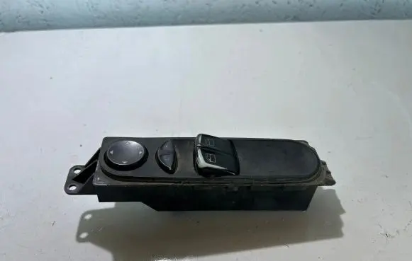 Mercedes-Benz Vito Viano W639 Electric window control switch A6395450913 30225 08ZGS002