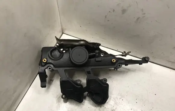Nissan X-Trail T31 Oil breather separator 8200673395