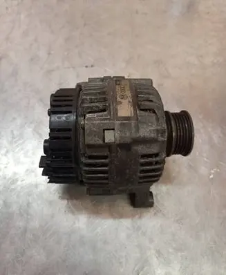 Volkswagen PASSAT B5 Generator/alternator