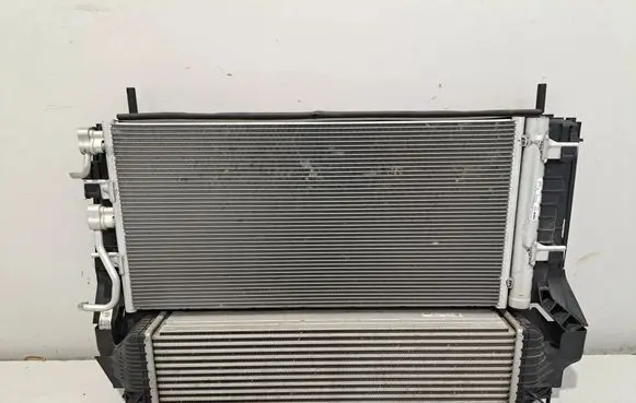 BMW 2 F46 Radiator set 7617635 7617598