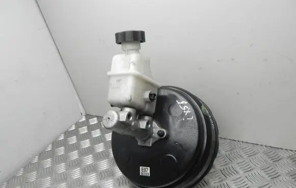 Hyundai ix 55 Master brake cylinder 585003J820 VD17300