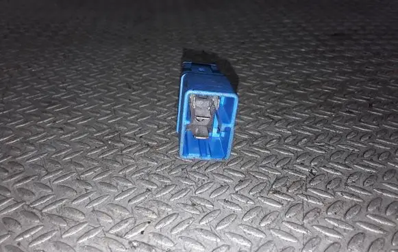 Nissan Primera Other relay 252309F920