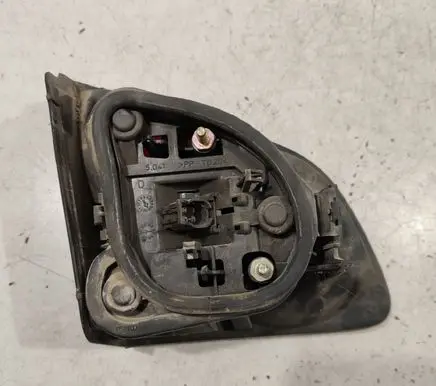 Peugeot 406 Tailgate rear/tail lights 26J002