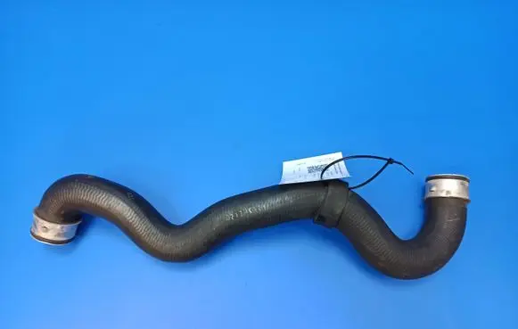 Mercedes-Benz C W203 Engine coolant pipe/hose 2035015782 A2035015782