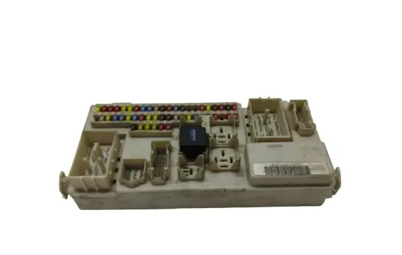 Ford Focus C-MAX Fuse module 3M5T14014ATB 3M5T14A073DF 00048890