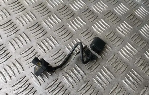 BMW 3 E90 E91 Crankshaft position sensor 0281002477