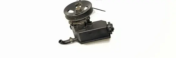 Opel Vectra B Power steering pump 91130