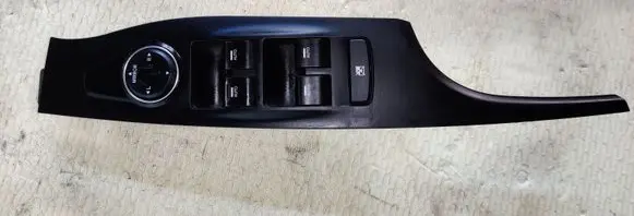 Hyundai i40 Electric window control switch 935703Z300