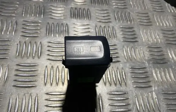 Windscreen/window heater switch