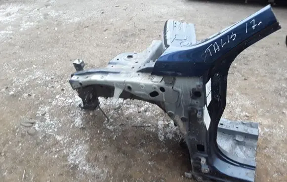 Front quarter panel