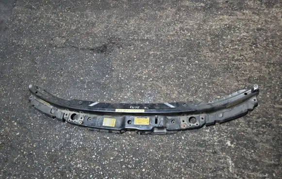 Land Rover Range Rover L322 Top upper radiator support slam panel