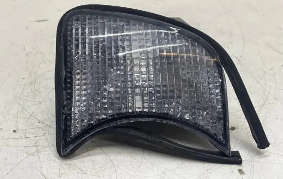 Front indicator light