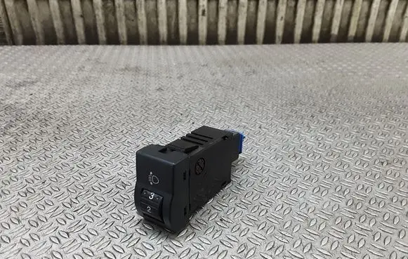 Mazda 3 I Headlight level height control switch BP4K666F0