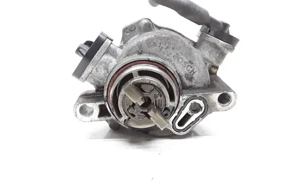 Volvo V60 Vacuum pump 9684786780
