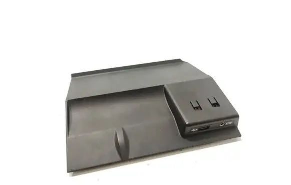 Skoda Octavia Mk3 (5E) USB socket connector 5E2857367