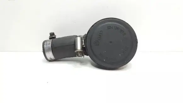 Volkswagen Golf IV Breather valve 034129101B