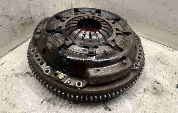 Nissan Almera Tino Clutch set kit 30100BN300