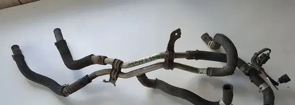 Toyota Prius+ (ZVW40) Engine coolant pipe/hose