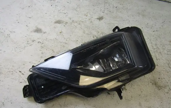 Volkswagen Golf Sportsvan Front fog light 510941661C