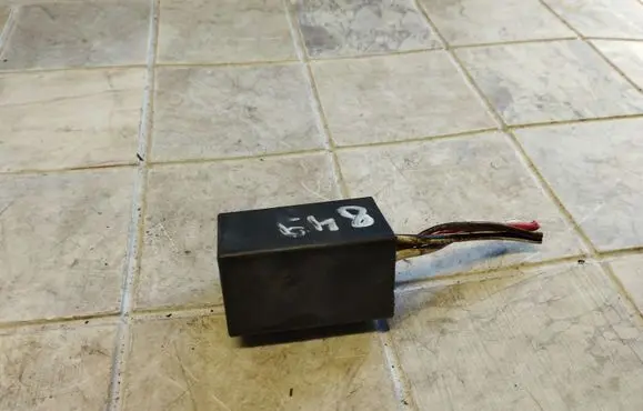Coolant fan relay