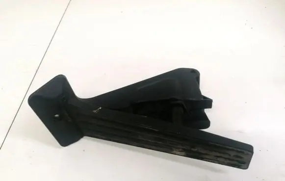 BMW 2 F22 F23 Accelerator throttle pedal 35426853175 3542-6853175